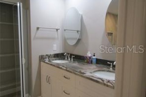 Casa en alquiler en Sarasota, Florida, 2 dormitorios, 134.8 m2 № 1841388 - foto 30