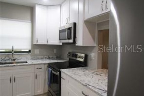 Casa en alquiler en Sarasota, Florida, 2 dormitorios, 134.8 m2 № 1841388 - foto 10