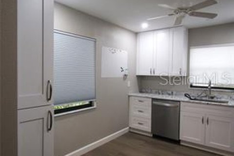 Casa en alquiler en Sarasota, Florida, 2 dormitorios, 134.8 m2 № 1841388 - foto 9