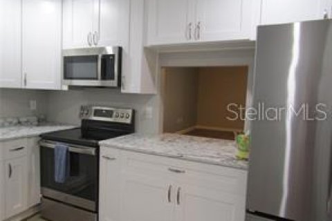 Casa en alquiler en Sarasota, Florida, 2 dormitorios, 134.8 m2 № 1841388 - foto 15