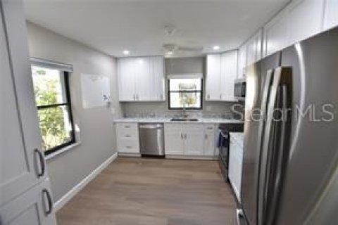 Casa en alquiler en Sarasota, Florida, 2 dormitorios, 134.8 m2 № 1841388 - foto 17