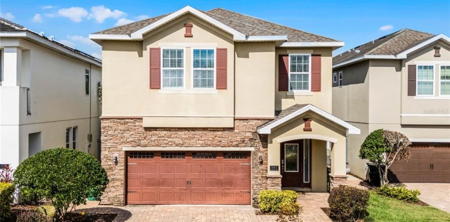 Casa en Kissimmee, Florida 8 dormitorios, 315.96 m2 № 1721682