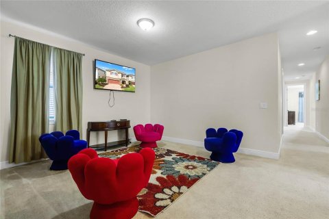Casa en venta en Kissimmee, Florida, 8 dormitorios, 315.96 m2 № 1721682 - foto 10