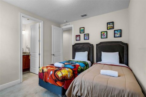 Casa en venta en Kissimmee, Florida, 8 dormitorios, 315.96 m2 № 1721682 - foto 15
