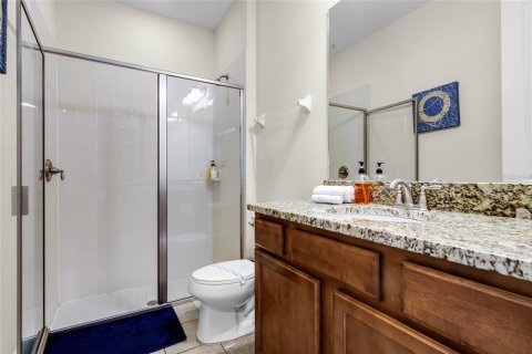 Casa en venta en Kissimmee, Florida, 8 dormitorios, 315.96 m2 № 1721682 - foto 25