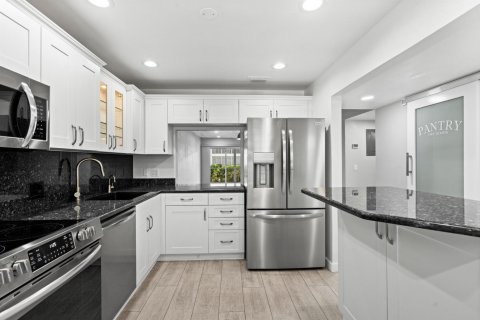 Condominio en venta en Stuart, Florida, 2 dormitorios, 110.65 m2 № 2249156 - foto 14