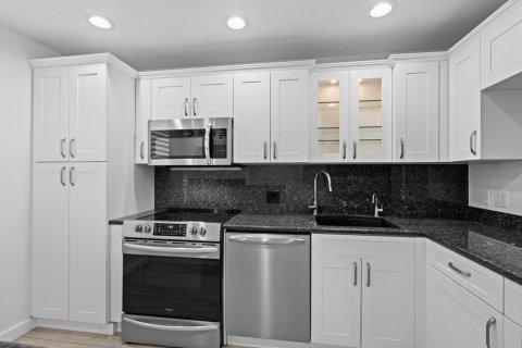 Condominio en venta en Stuart, Florida, 2 dormitorios, 110.65 m2 № 2249156 - foto 12