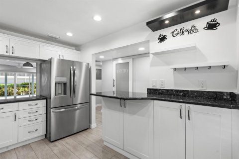 Condominio en venta en Stuart, Florida, 2 dormitorios, 110.65 m2 № 2249156 - foto 13