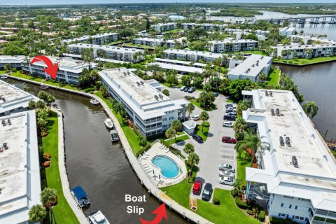 Condominio en venta en Stuart, Florida, 2 dormitorios, 110.65 m2 № 2249156 - foto 4