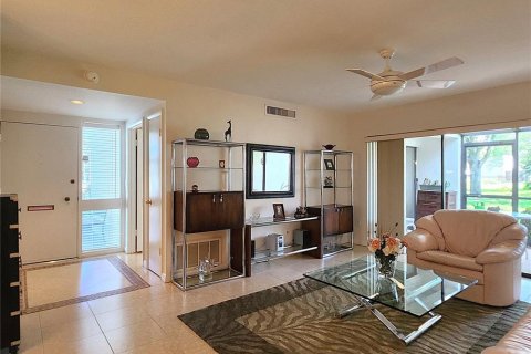 Condominio en venta en Tampa, Florida, 1 dormitorio, 99.59 m2 № 1795416 - foto 8