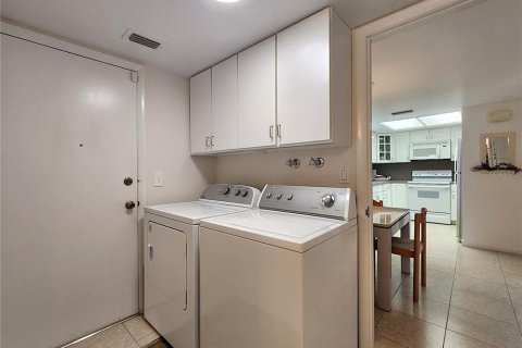 Condominio en venta en Tampa, Florida, 1 dormitorio, 99.59 m2 № 1795416 - foto 24