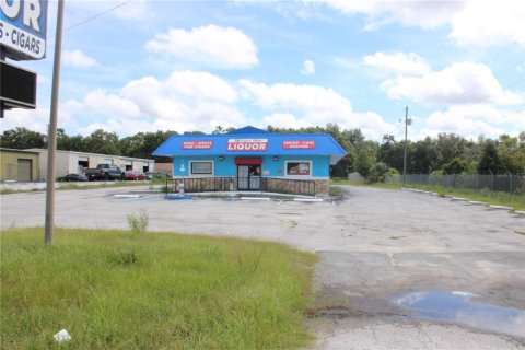 Propiedad comercial en alquiler en Crystal River, Florida, 351.73 m2 № 1904171 - foto 1