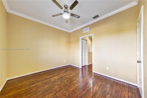 Снять в аренду таунхаус в Дирфилд-Бич, Флорида 3 спальни, 132.66м2, № 1947968 - фото 18