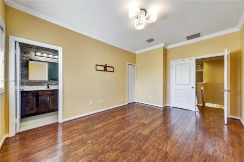 Снять в аренду таунхаус в Дирфилд-Бич, Флорида 3 спальни, 132.66м2, № 1947968 - фото 13