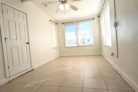 Casa en alquiler en Port Charlotte, Florida, 3 dormitorios, 75.07 m2 № 1847889 - foto 12