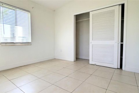 Casa en alquiler en Port Charlotte, Florida, 3 dormitorios, 75.07 m2 № 1847889 - foto 15