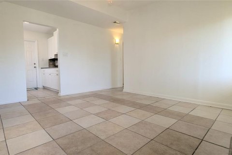 Casa en alquiler en Port Charlotte, Florida, 3 dormitorios, 75.07 m2 № 1847889 - foto 4