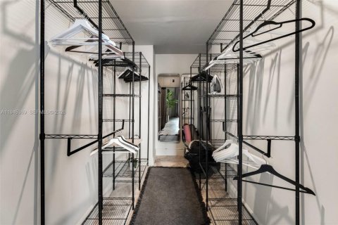 Купить кондоминиум в Майами, Флорида 1 спальня, 92.81м2, № 2008880 - фото 25