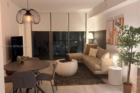 Copropriété à louer à Miami, Floride: 1 chambre, 66.24 m2 № 2153090 - photo 4