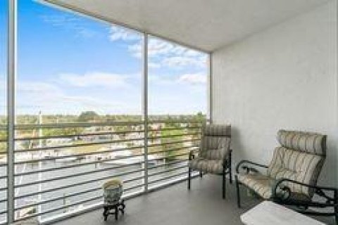 Condo in Pompano Beach, Florida, 1 bedroom  № 2085728 - photo 6