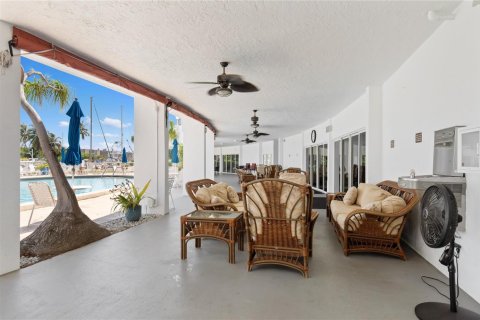 Condo in Pompano Beach, Florida, 1 bedroom  № 2085728 - photo 14