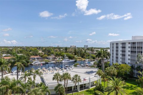 Condo in Pompano Beach, Florida, 1 bedroom  № 2085728 - photo 16