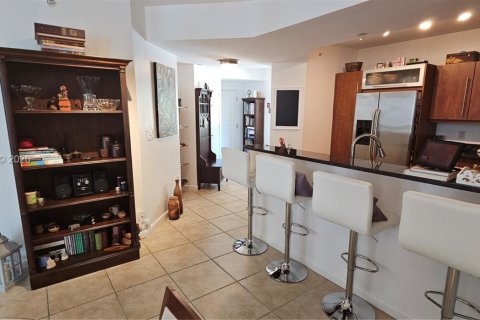 Copropriété à vendre à Miami, Floride: 2 chambres, 123.56 m2 № 2084564 - photo 8