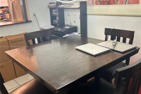 Купить кондоминиум в Хайалиа, Флорида 2 спальни, 89.19м2, № 2035213 - фото 7