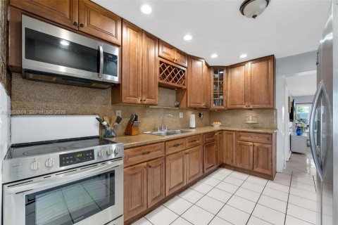 Купить виллу или дом в Окленд-Парк, Флорида 3 спальни, 146.04м2, № 2024237 - фото 6