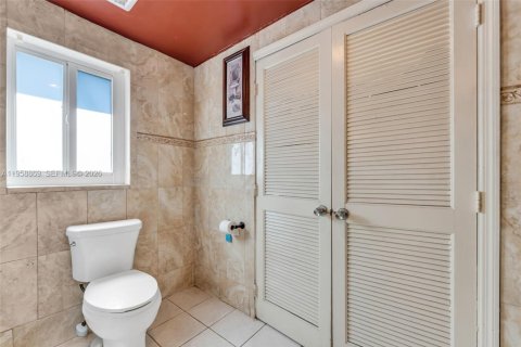 Купить виллу или дом в Окленд-Парк, Флорида 3 спальни, 146.04м2, № 2024237 - фото 12