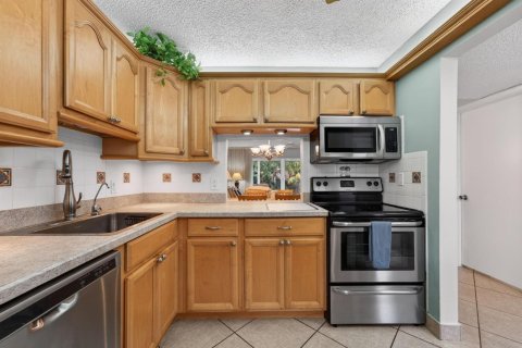 Купить кондоминиум в Маргит, Флорида 3 комнаты, 91.97м2, № 2242528 - фото 9