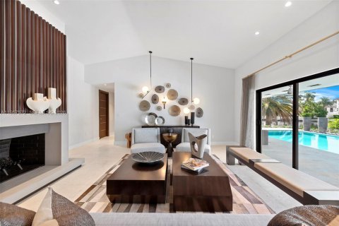 House in Coral Gables, Florida 4 bedrooms, 234.49 sq.m. № 2019774 - photo 3