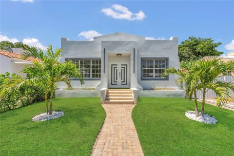 Villa ou maison à vendre à Miami, Floride: 3 chambres, 132.66 m2 № 1768355 - photo 1