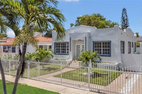 Villa ou maison à vendre à Miami, Floride: 3 chambres, 132.66 m2 № 1768355 - photo 28