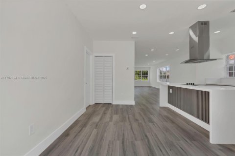 Villa ou maison à vendre à Miami, Floride: 3 chambres, 132.66 m2 № 1768355 - photo 11