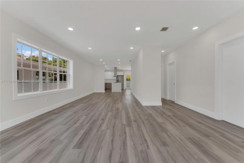 Villa ou maison à vendre à Miami, Floride: 3 chambres, 132.66 m2 № 1768355 - photo 5