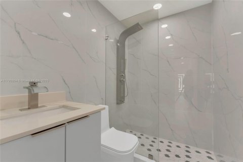 Villa ou maison à vendre à Miami, Floride: 3 chambres, 132.66 m2 № 1768355 - photo 17