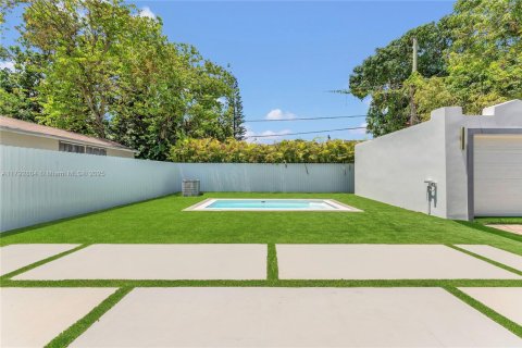 Villa ou maison à vendre à Miami, Floride: 3 chambres, 132.66 m2 № 1768355 - photo 22