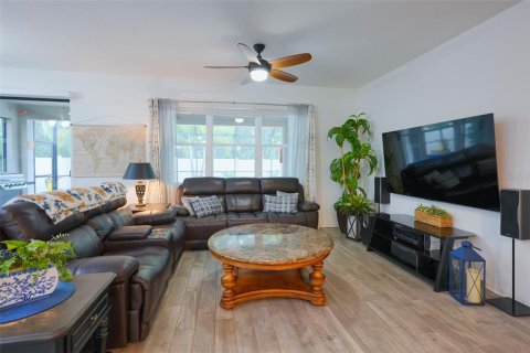 Casa en venta en Bradenton, Florida, 4 dormitorios, 216.46 m2 № 2386318 - foto 5