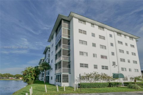 Condominio en venta en Lauderhill, Florida, 1 dormitorio, 86.21 m2 № 2002615 - foto 28