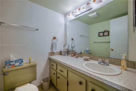 Condominio en venta en Lauderhill, Florida, 1 dormitorio, 86.21 m2 № 2002615 - foto 18