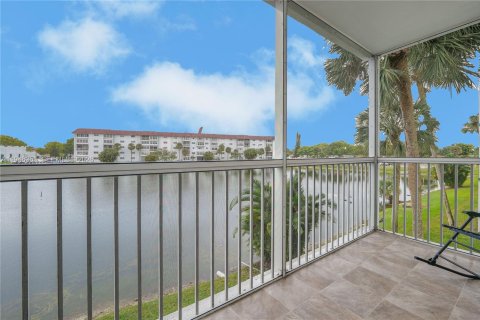 Condominio en Lauderhill, Florida, 1 dormitorio  № 2002615