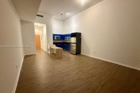 Снять в аренду кондоминиум в Майами, Флорида 47.01м2, № 2002633 - фото 3