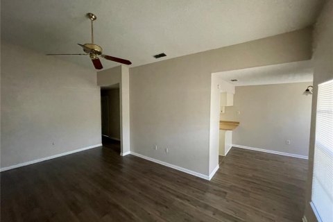 Appartement à louer à Lakeland, Floride: 2 chambres, 93.37 m2 № 2234491 - photo 3
