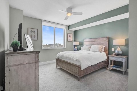 Condo in Sarasota, Florida, 2 bedrooms № 2106445 - photo 18