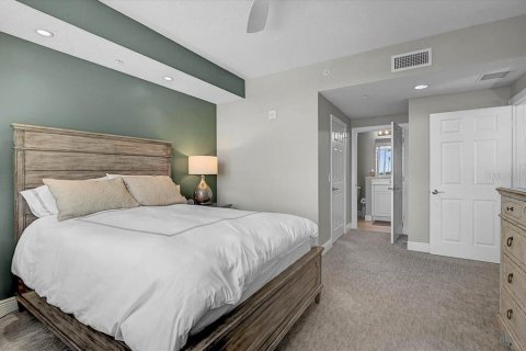 Condo in Sarasota, Florida, 2 bedrooms № 2106445 - photo 19