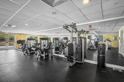Condo in Sarasota, Florida, 2 bedrooms № 2106445 - photo 25