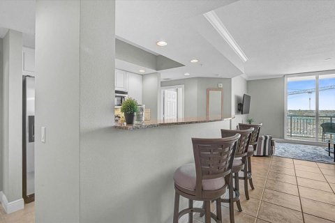 Condo in Sarasota, Florida, 2 bedrooms № 2106445 - photo 13