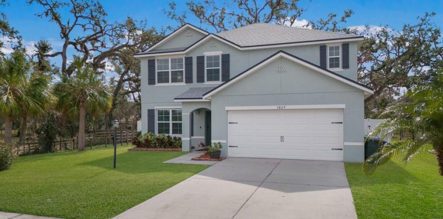 House in Palmetto, Florida 5 bedrooms, 268.39 sq.m. № 1508602
