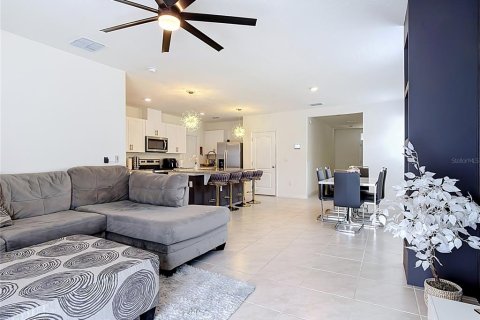Villa ou maison à vendre à Davenport, Floride: 5 chambres, 234.3 m2 № 2134263 - photo 17